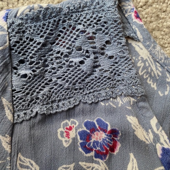 Mudd Long-Sleeved Floral Romper - Picture 6 of 8